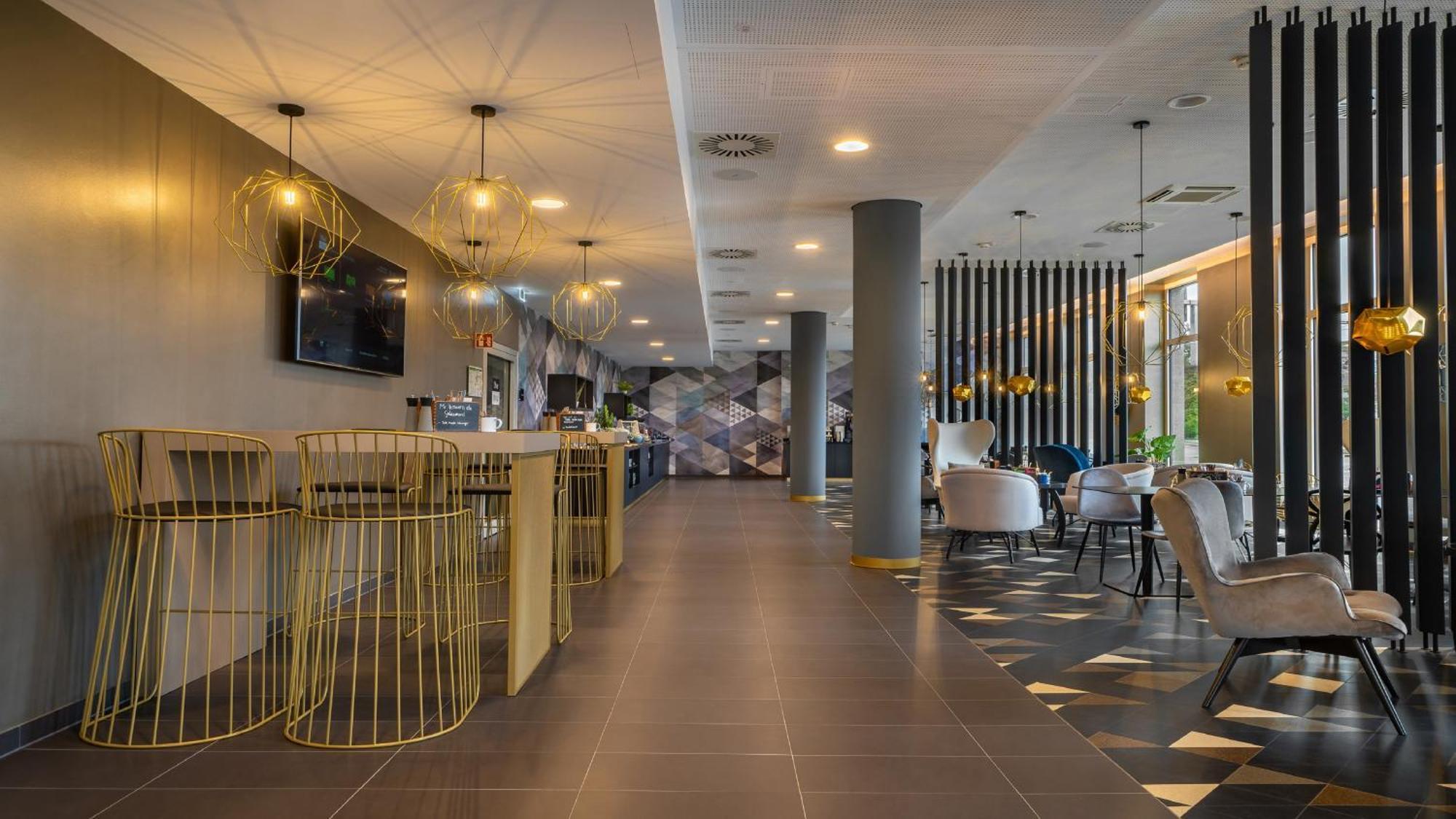 Holiday Inn - The Niu, Ridge Halle Central Station By Ihg المظهر الخارجي الصورة